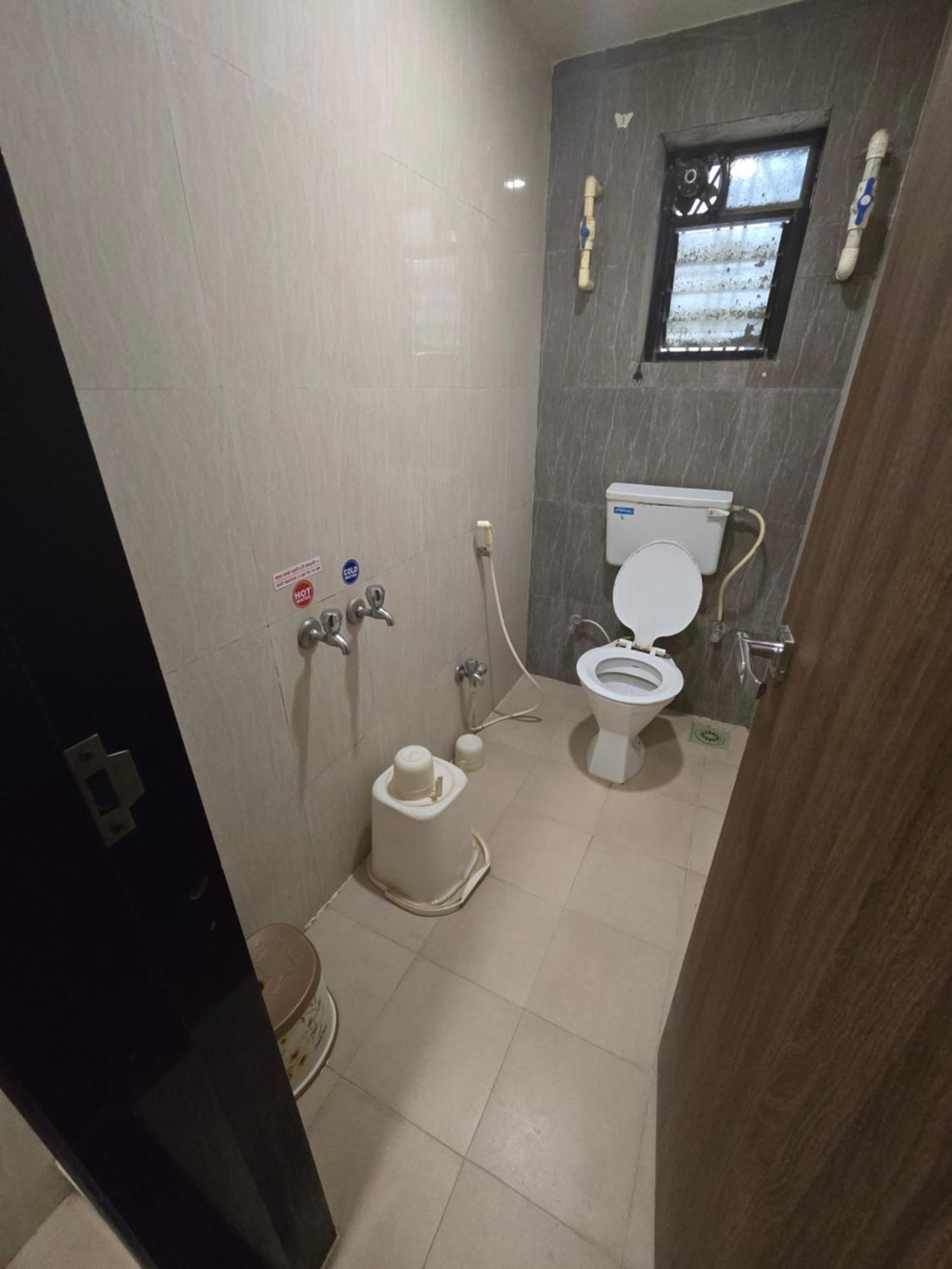 Hotel Darshan Executive Tuljapur Extérieur photo