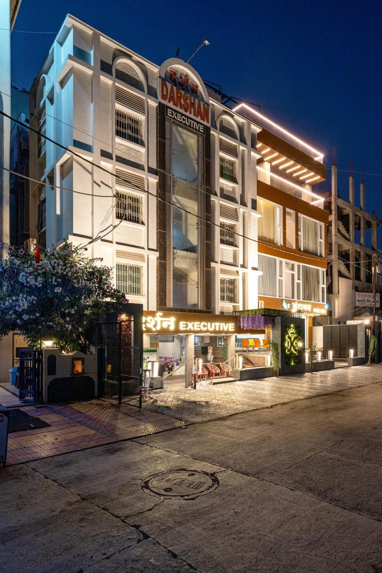 Hotel Darshan Executive Tuljapur Extérieur photo
